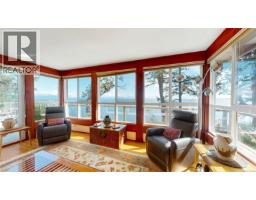 Kitchen - 1130 Berry Point Rd, Gabriola Island, BC V0R1X1 Photo 6