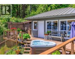 1130 Berry Point Rd, Gabriola Island, BC V0R1X1 Photo 33
