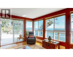 Living room - 1130 Berry Point Rd, Gabriola Island, BC V0R1X1 Photo 8