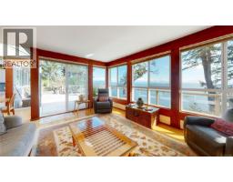 Dining room - 1130 Berry Point Rd, Gabriola Island, BC V0R1X1 Photo 7