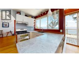 1130 Berry Point Rd, Gabriola Island, BC V0R1X1 Photo 14