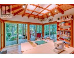 1130 Berry Point Rd, Gabriola Island, BC V0R1X1 Photo 43