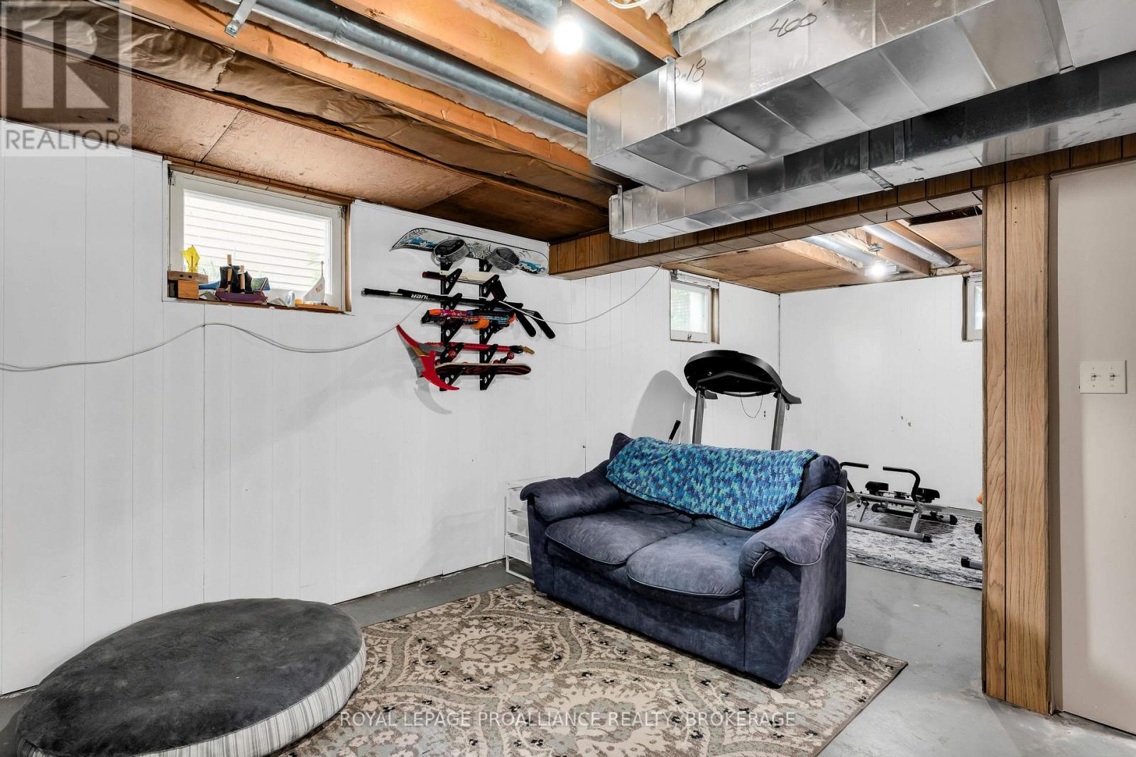 650 STEEL STREET - 28