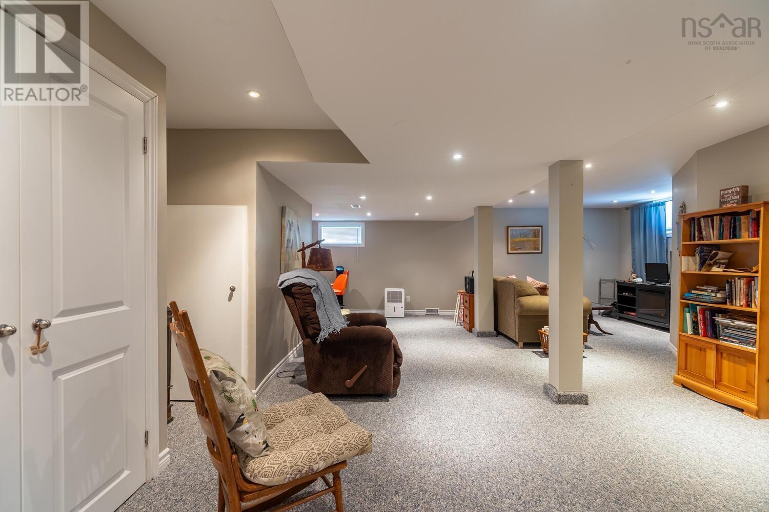 Property 23 of 49 of 1 Juniper Crescent