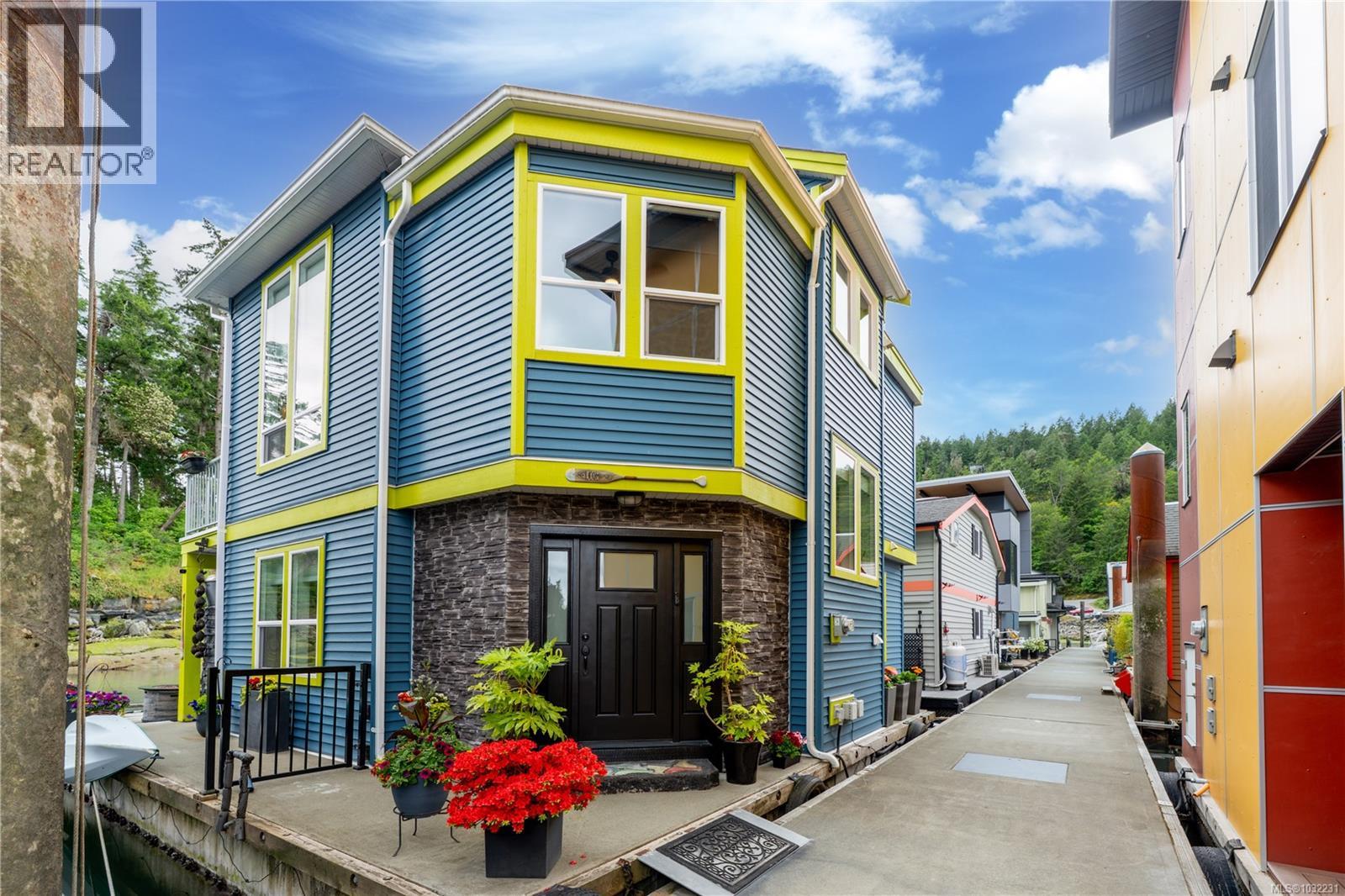 #J10 6145 Genoa Bay Rd - 1