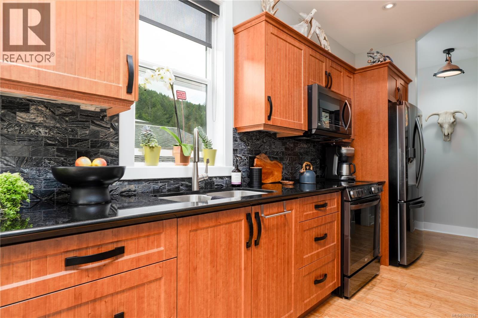 #J10 6145 GENOA BAY RD - 10