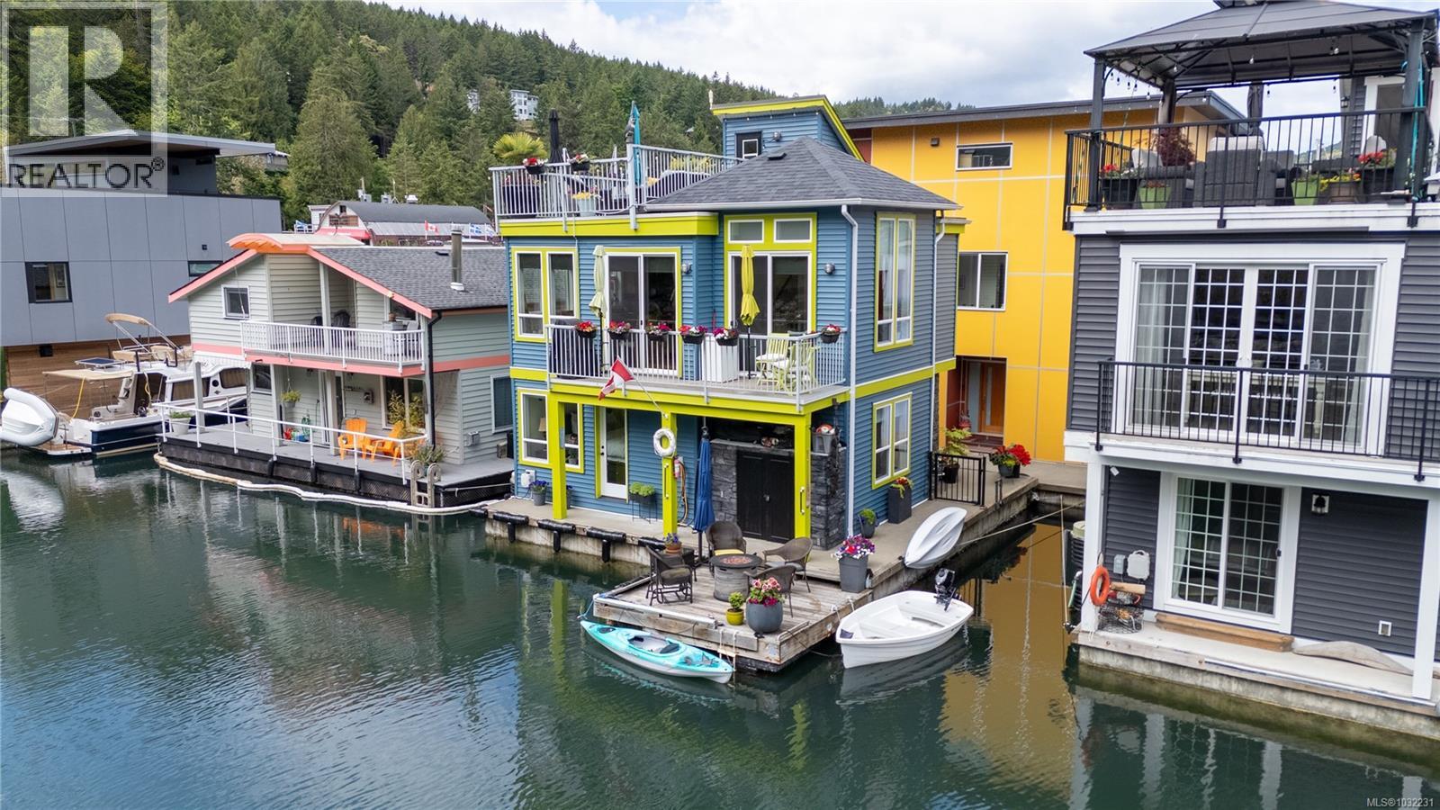 #J10 6145 Genoa Bay Rd - 30