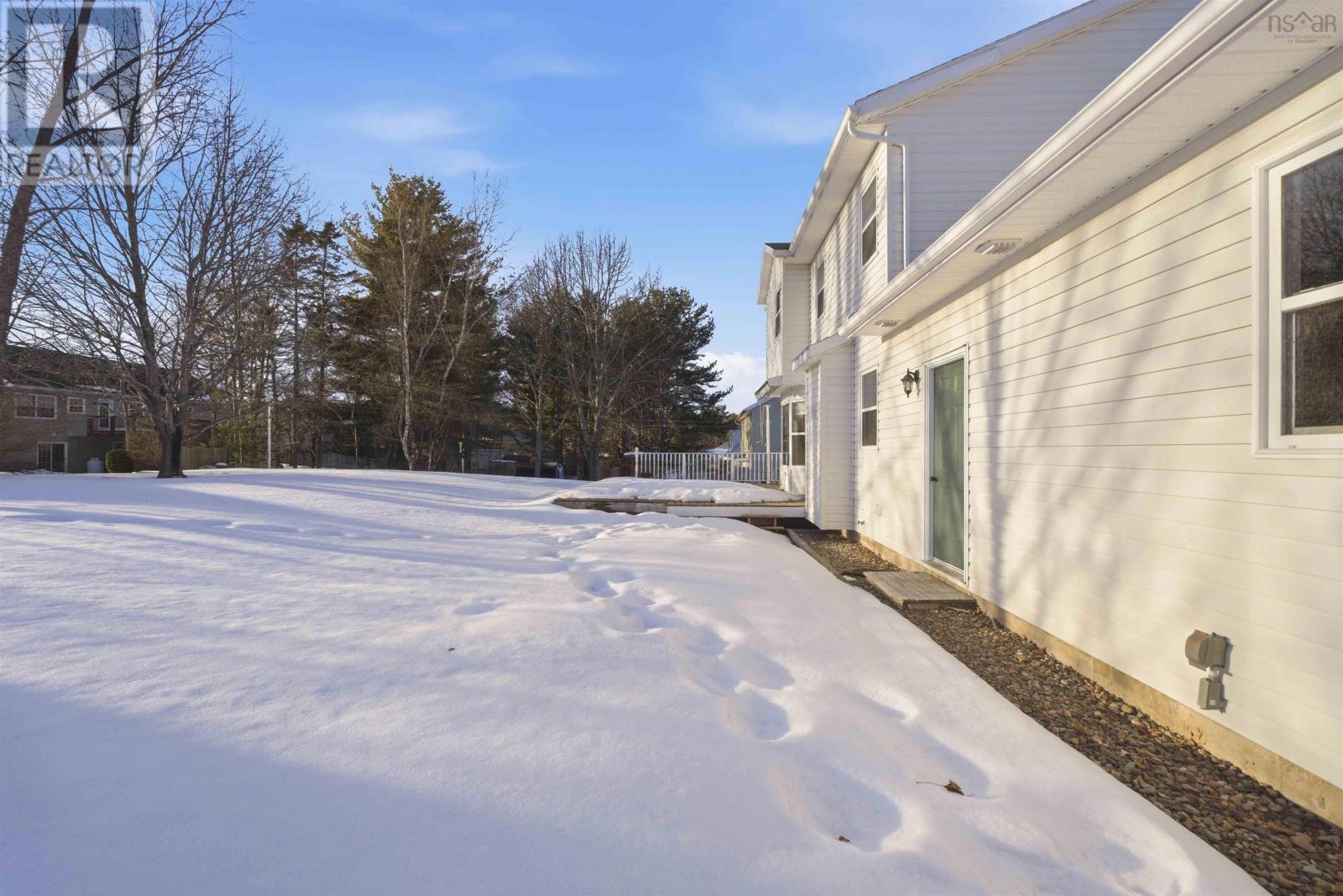 Property 42 of 46 of 1779 Drummond Drive, Ravenwood