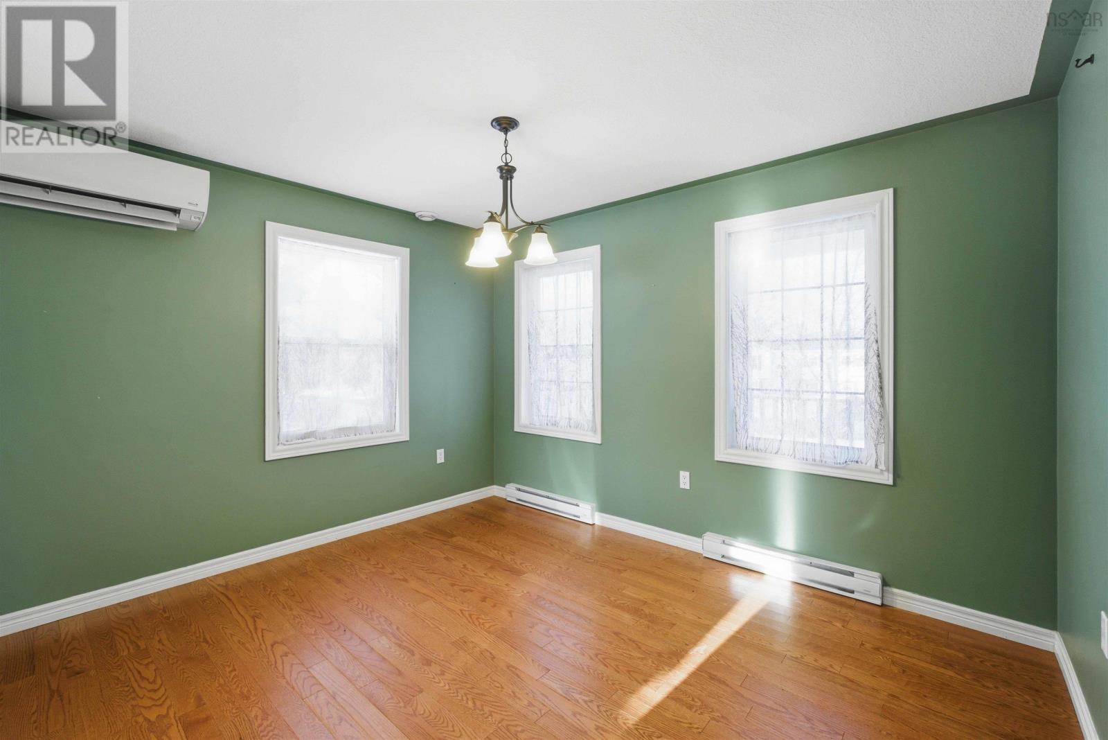 Property 19 of 46 of 1779 Drummond Drive, Ravenwood