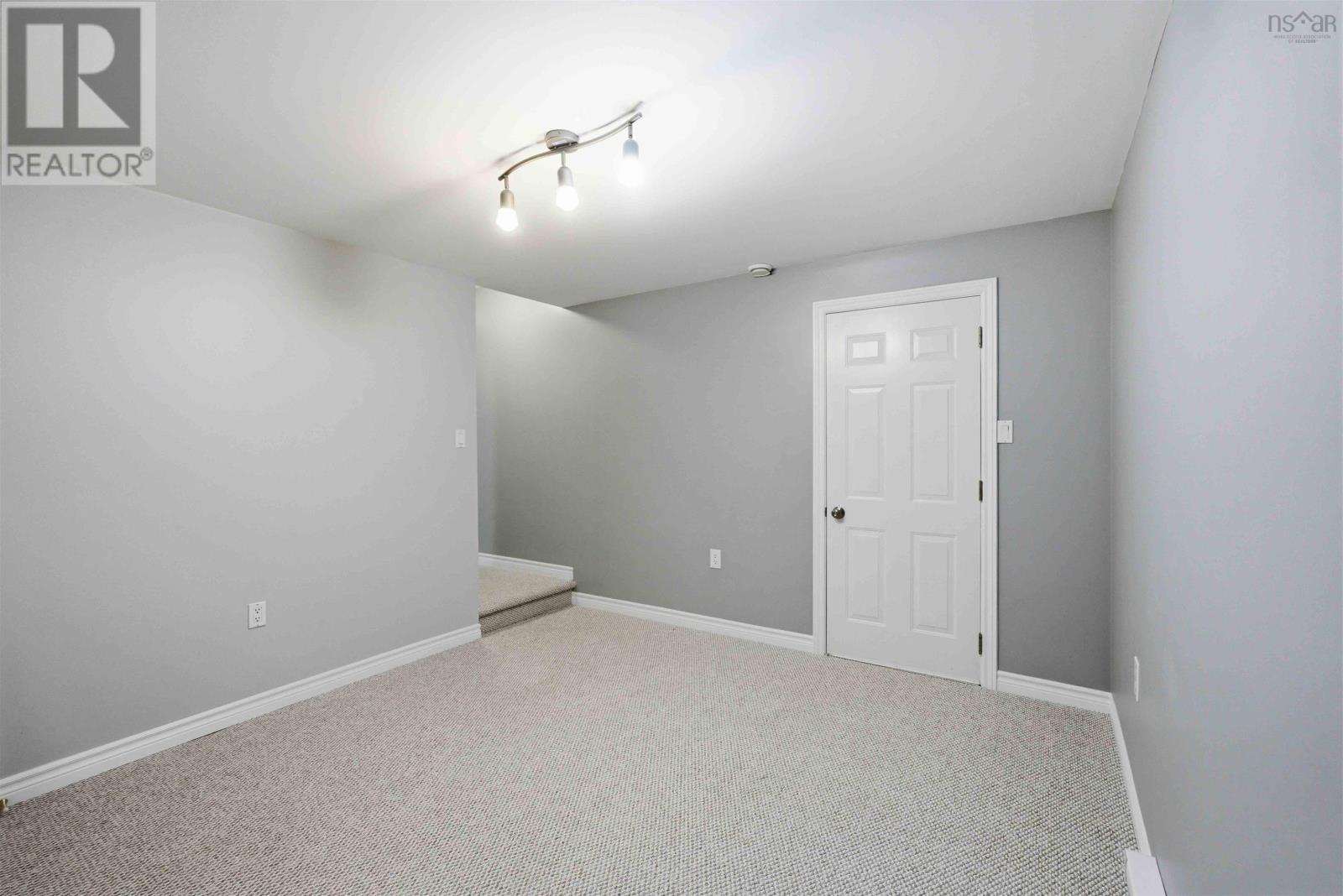 Property 35 of 46 of 1779 Drummond Drive, Ravenwood