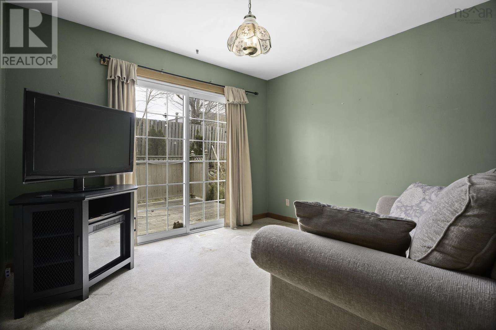 Property 14 of 40 of 50 Convoy Avenue