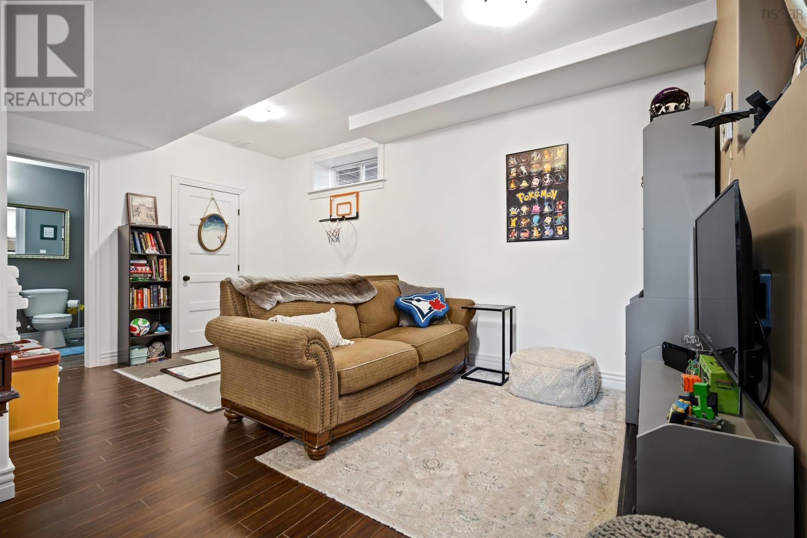 Property 39 of 49 of 50 Wakefield Court, Sunset Ridge