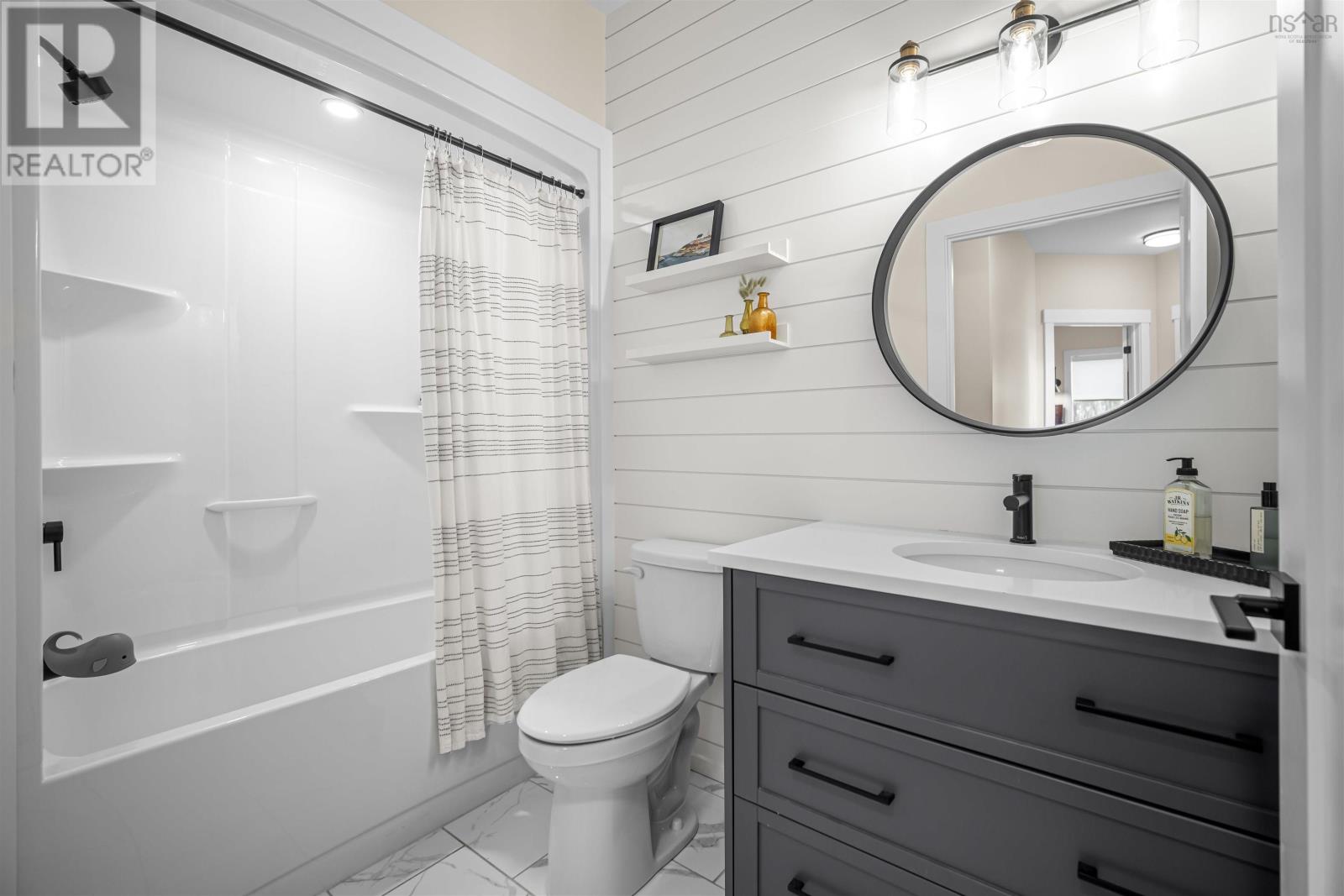 Property 29 of 48 of 519 Magenta Drive, Indigo Shores