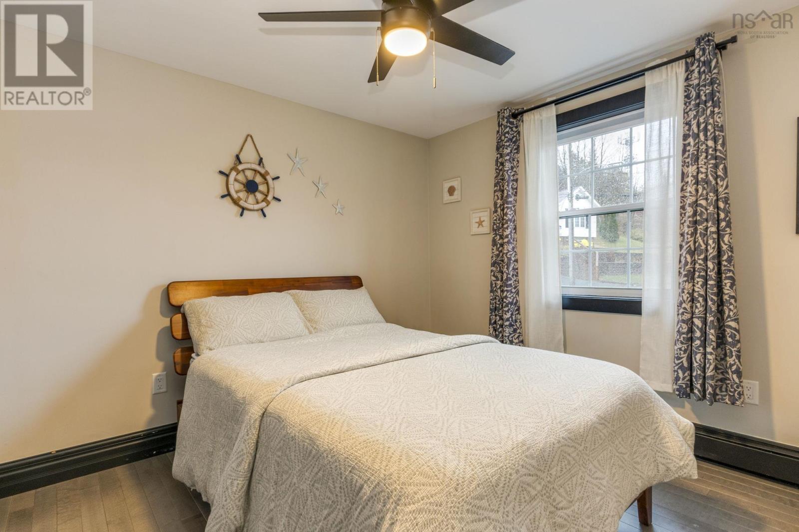 Property 21 of 47 of 162 Granville Road