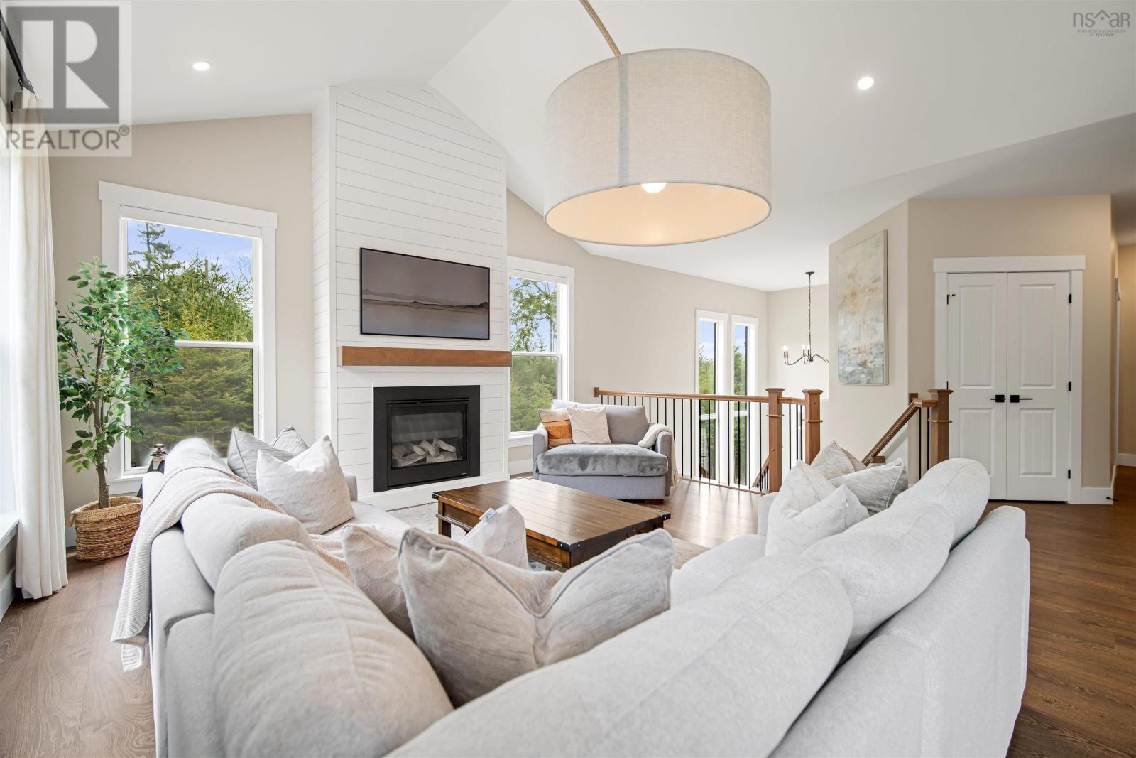 Property 8 of 48 of 519 Magenta Drive, Indigo Shores