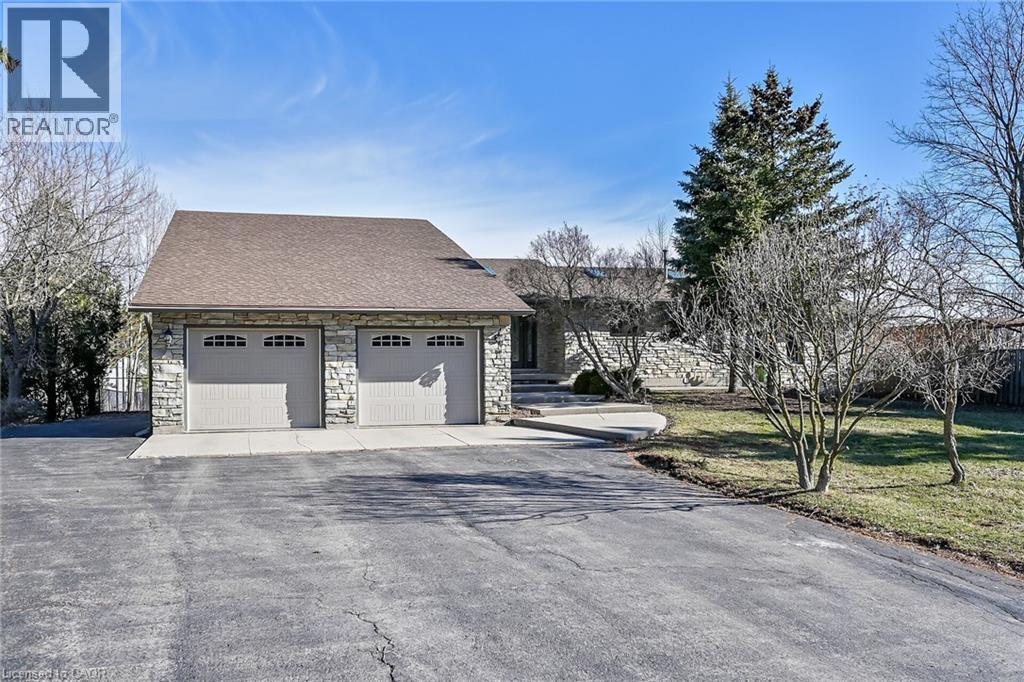 233 GREEN MOUNTAIN Road E, Stoney Creek, Ontario, L8J2Z5 — Photo 2