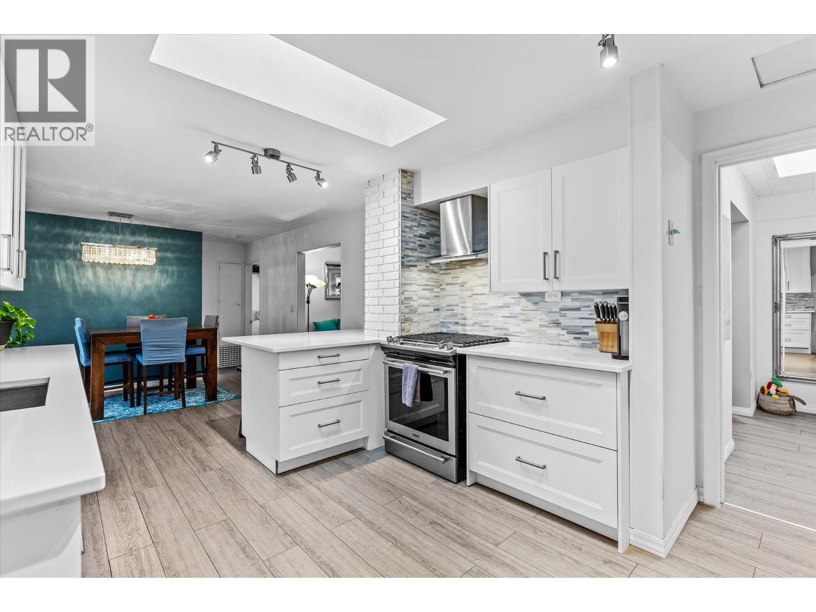 13614 SPENCER Avenue, Summerland