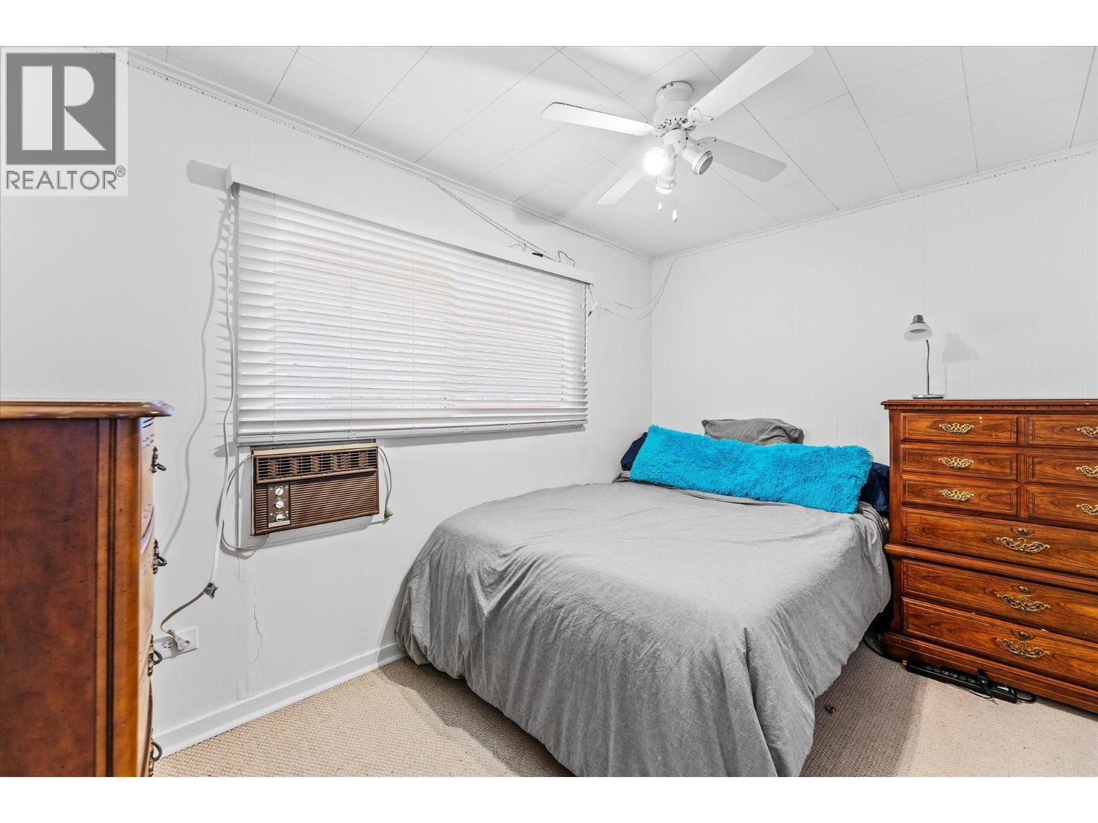 13614 SPENCER Avenue, Summerland