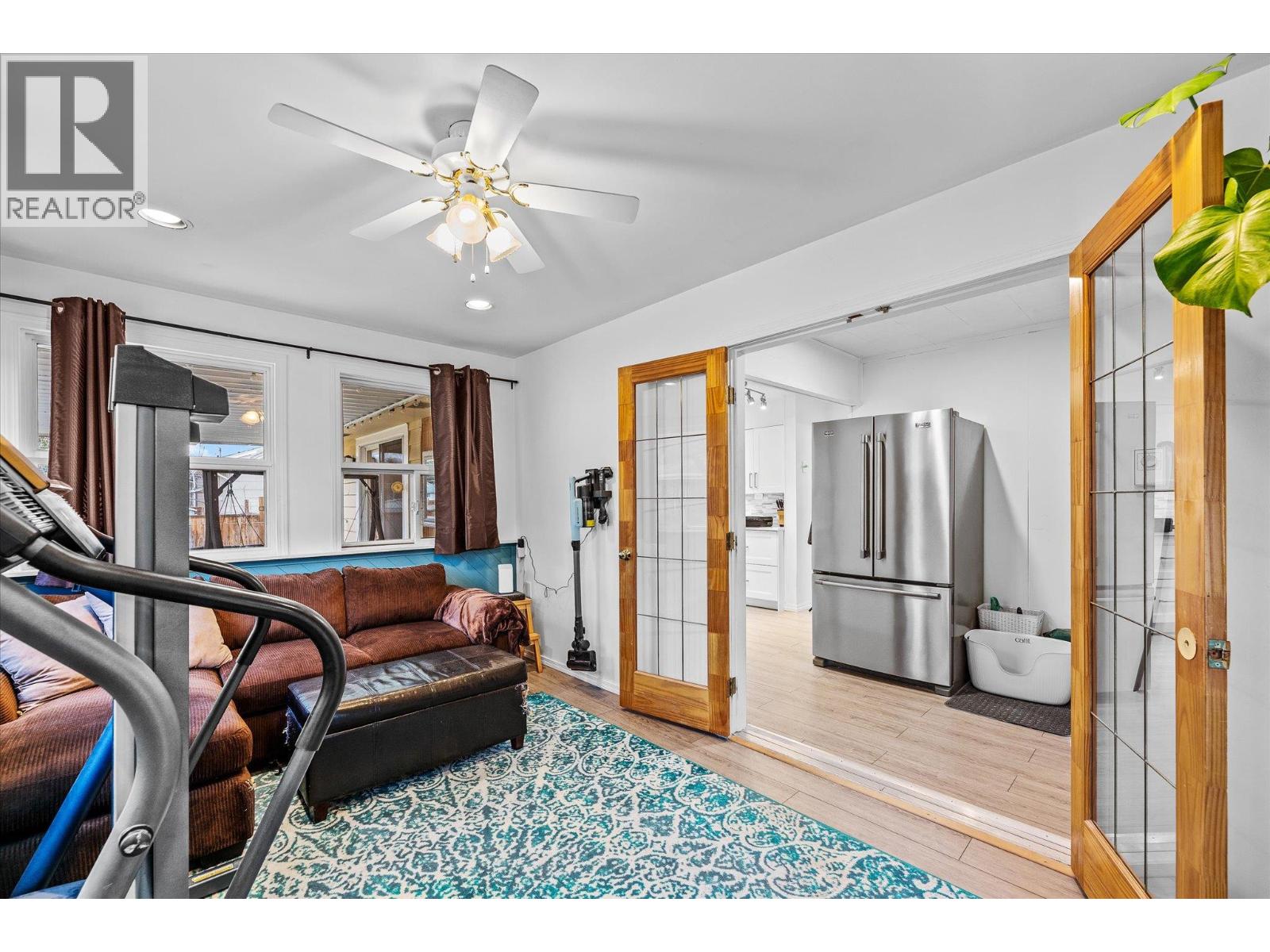 13614 SPENCER Avenue, Summerland