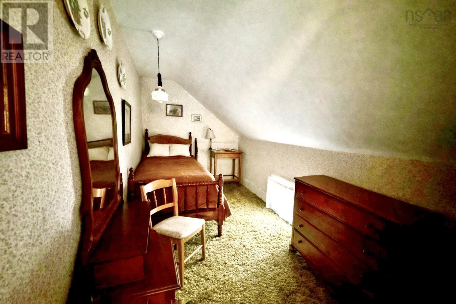 Property 12 of 28 of 5259 Highway 221