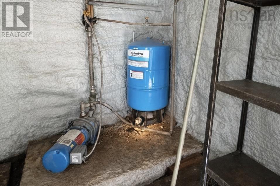 Property 15 of 28 of 5259 Highway 221