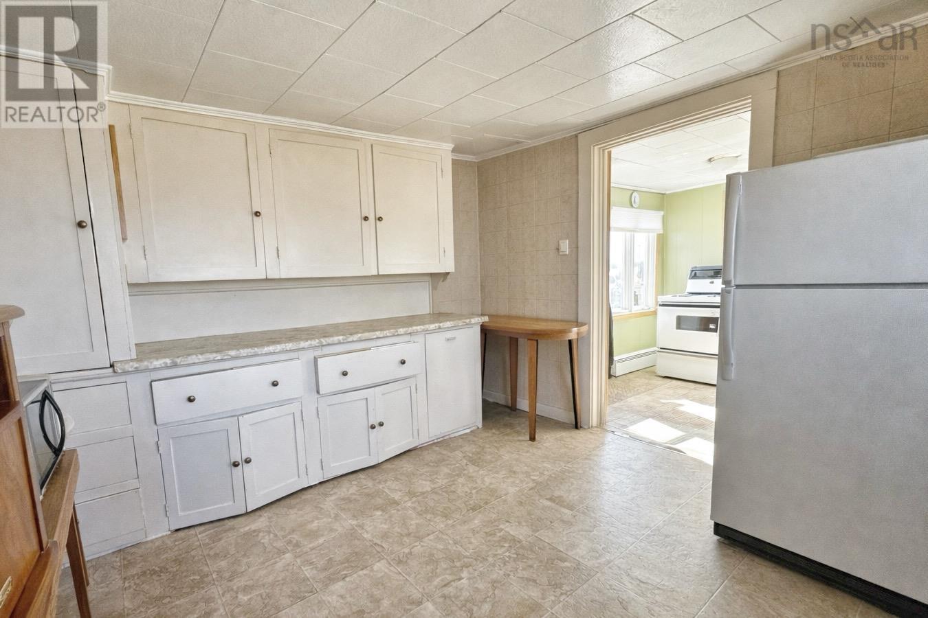 Property 3 of 28 of 5259 Highway 221