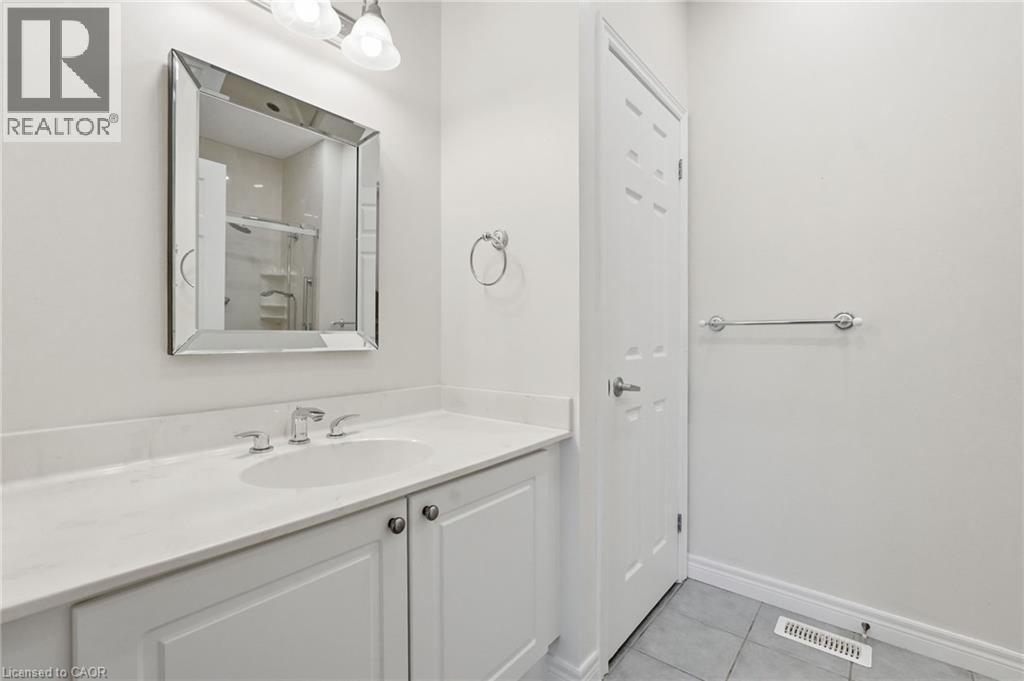 2165 ITABASHI Way Unit# 10, Burlington, Ontario, L7M0A2 — Photo 33