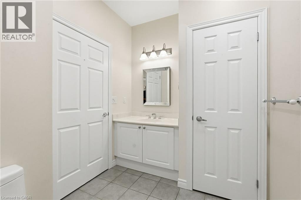 2165 ITABASHI Way Unit# 10, Burlington, Ontario, L7M0A2 — Photo 35