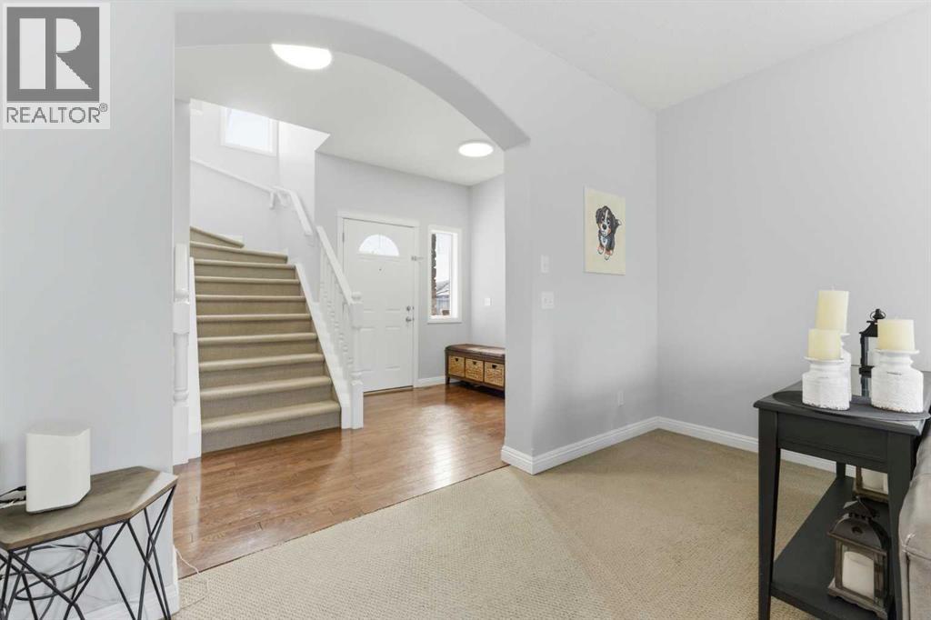 54 Glensummit Close, Cochrane