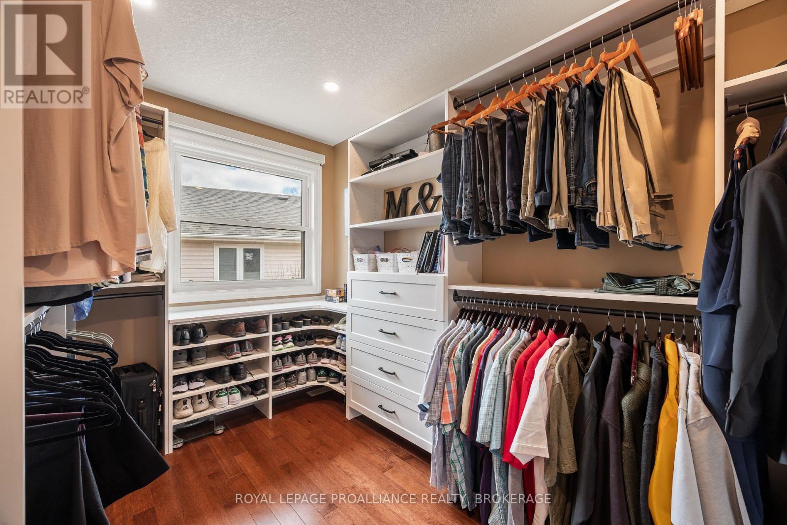 688 CHADWICK COURT - 36