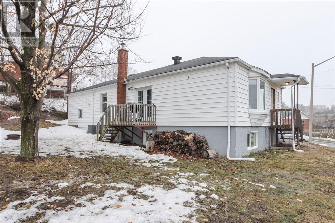 1445 Southview, Sudbury, Ontario, P3E2L9 — Photo 17