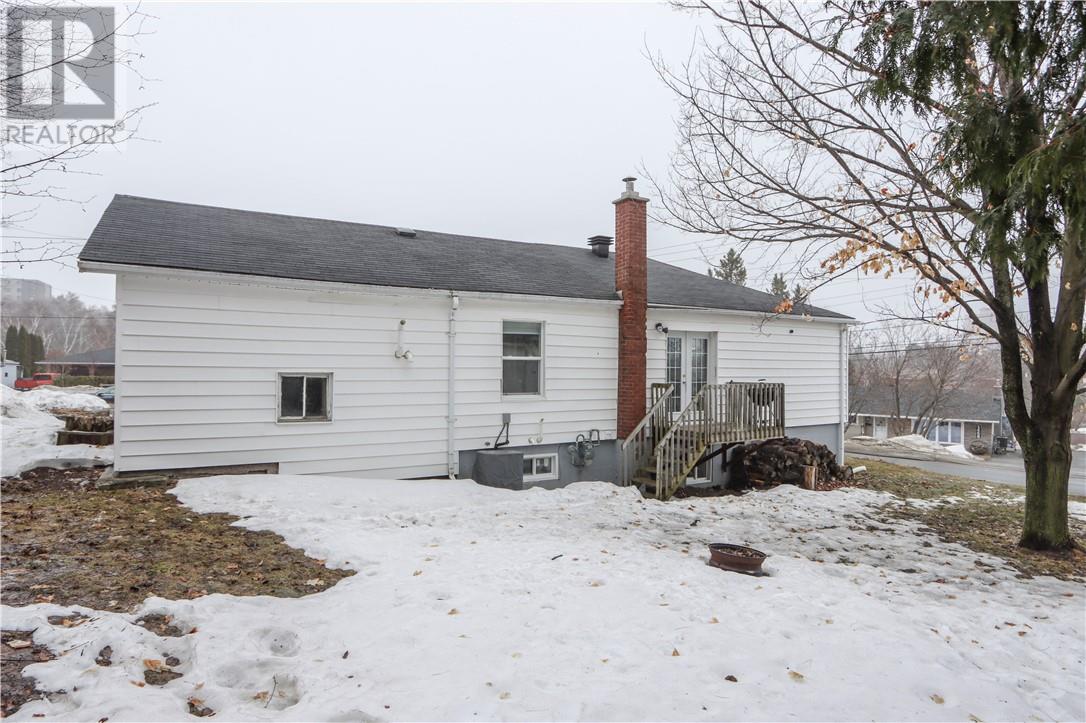 1445 Southview, Sudbury, Ontario, P3E2L9 — Photo 37