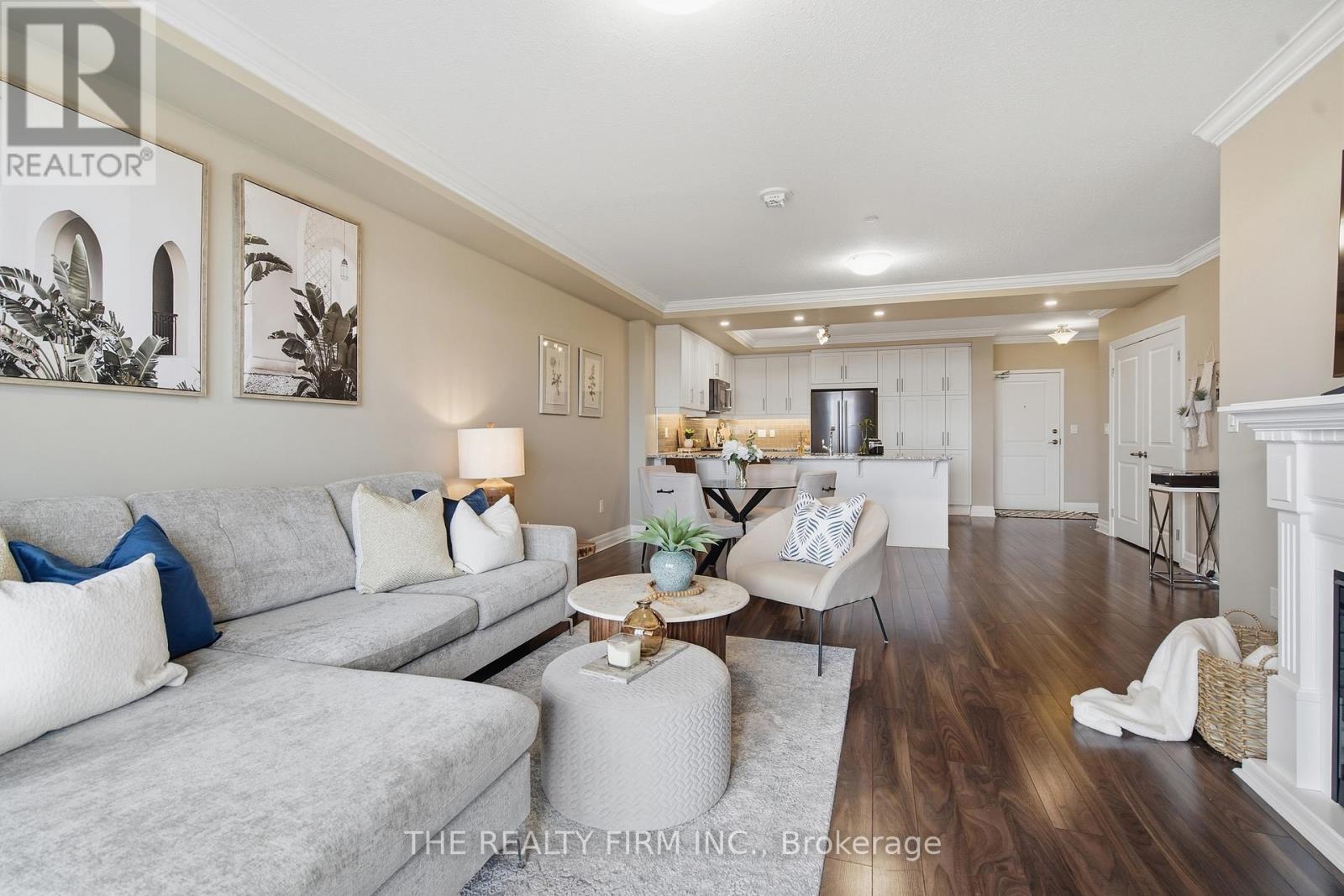 #708 260 VILLAGEWALK BOULEVARD - 16