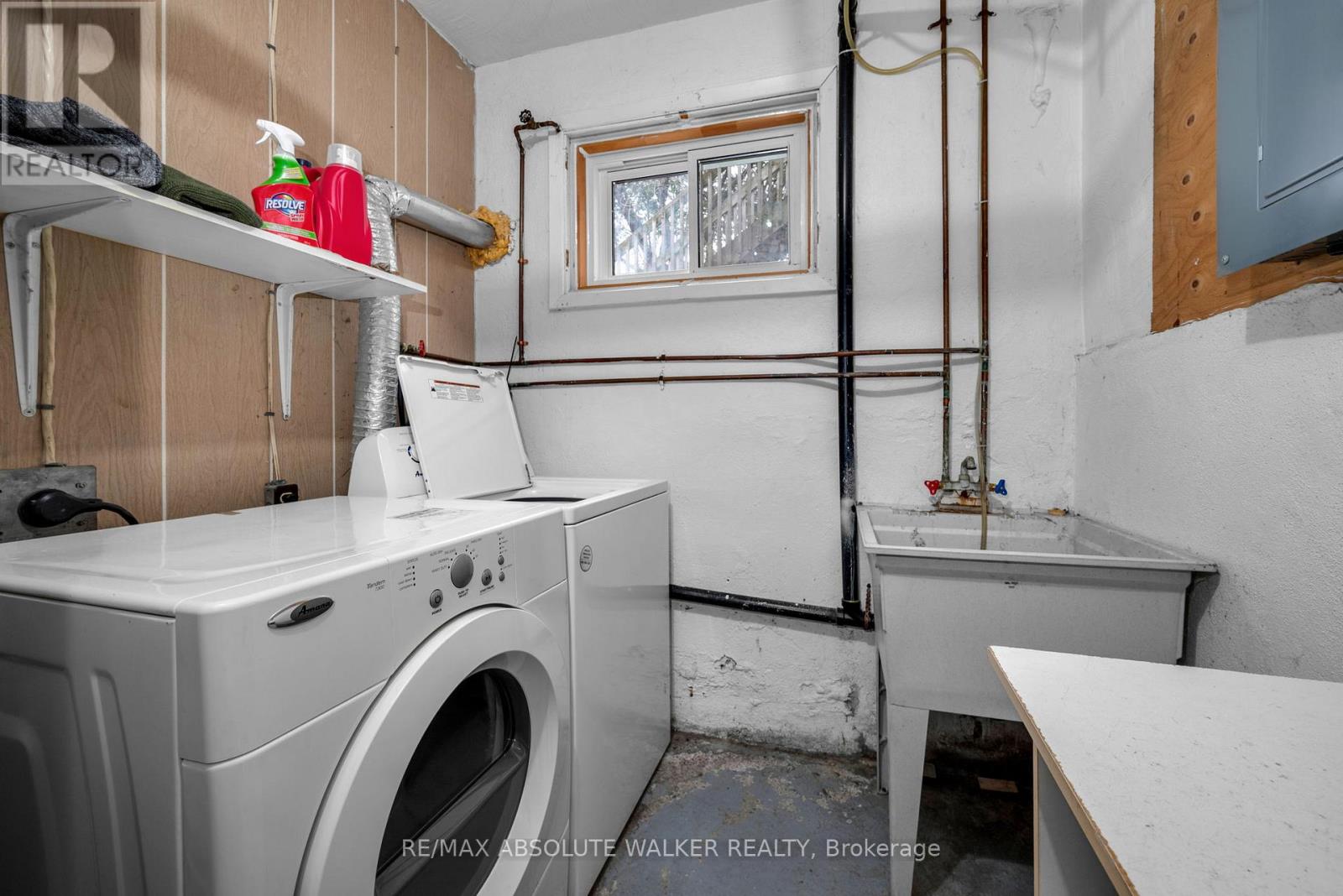 375 ST. DENIS STREET - 10