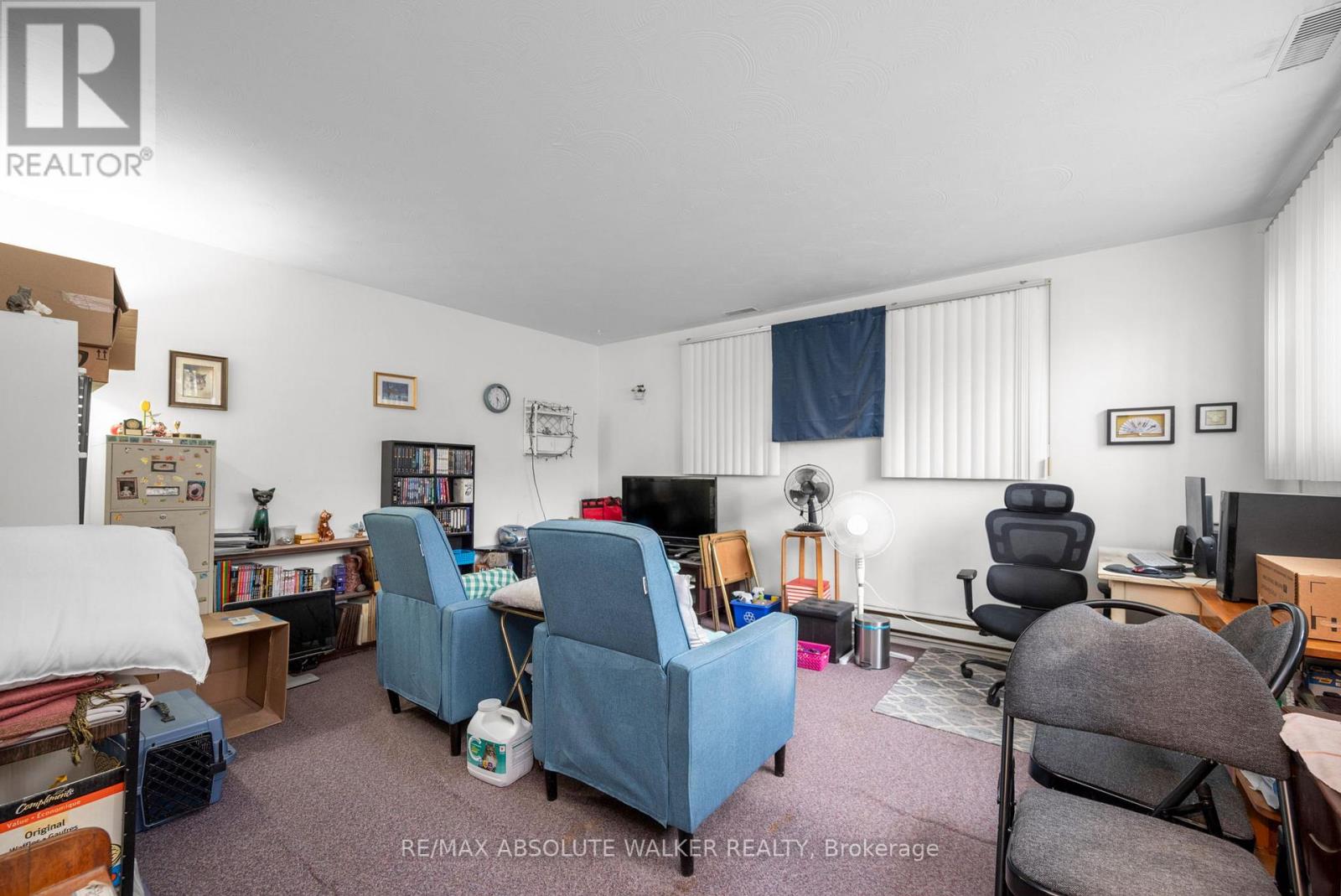 375 ST. DENIS STREET - 11