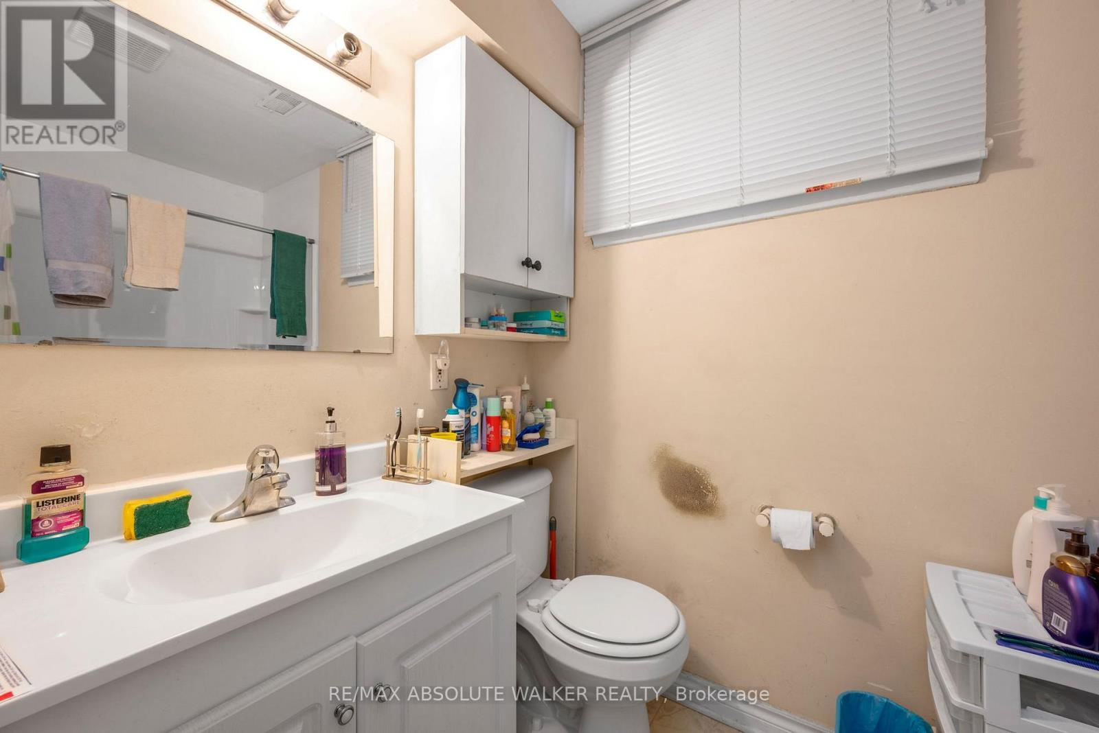 375 ST. DENIS STREET - 17