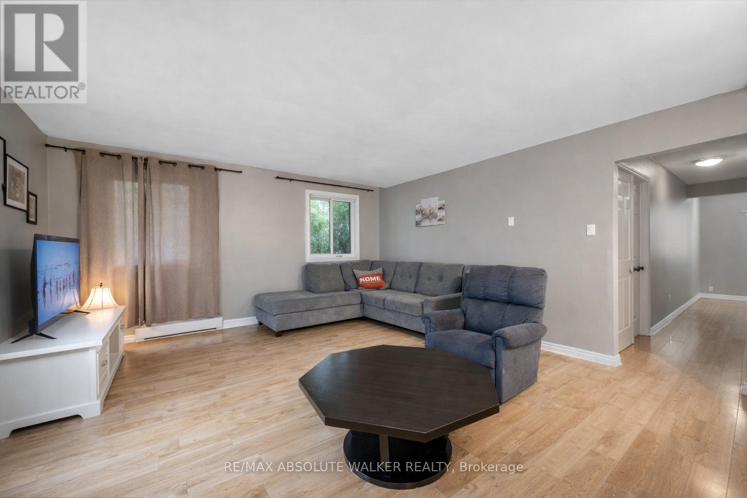 375 ST. DENIS STREET - 19
