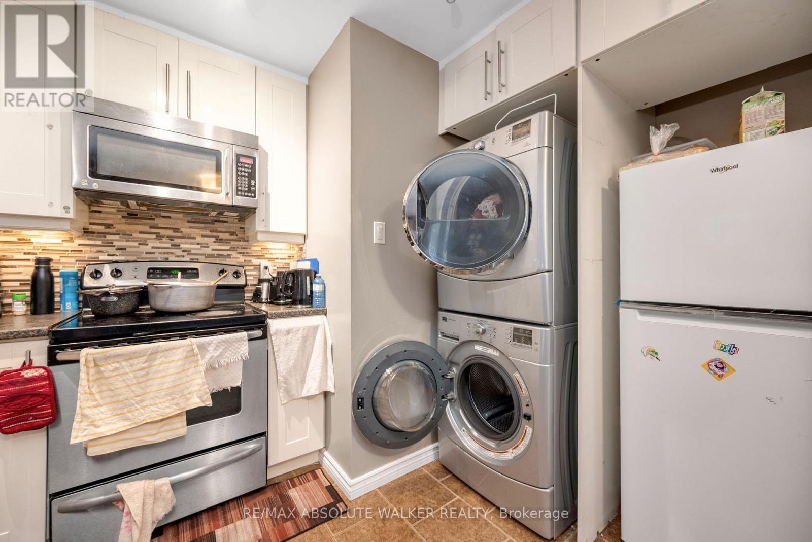 375 ST. DENIS STREET — photo 25