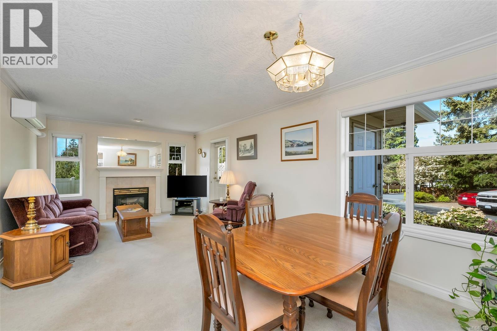 #16 4383 TORQUAY DR - 20