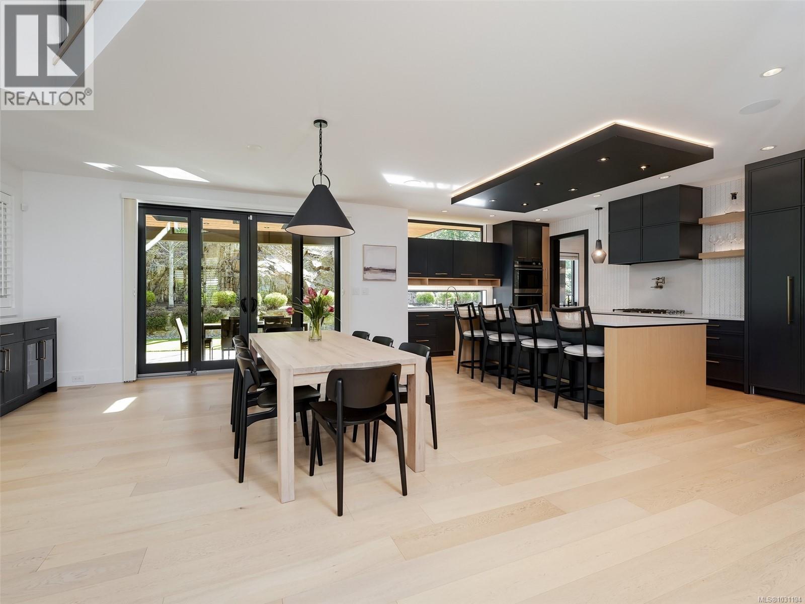 2220 RIVIERA PL - 10