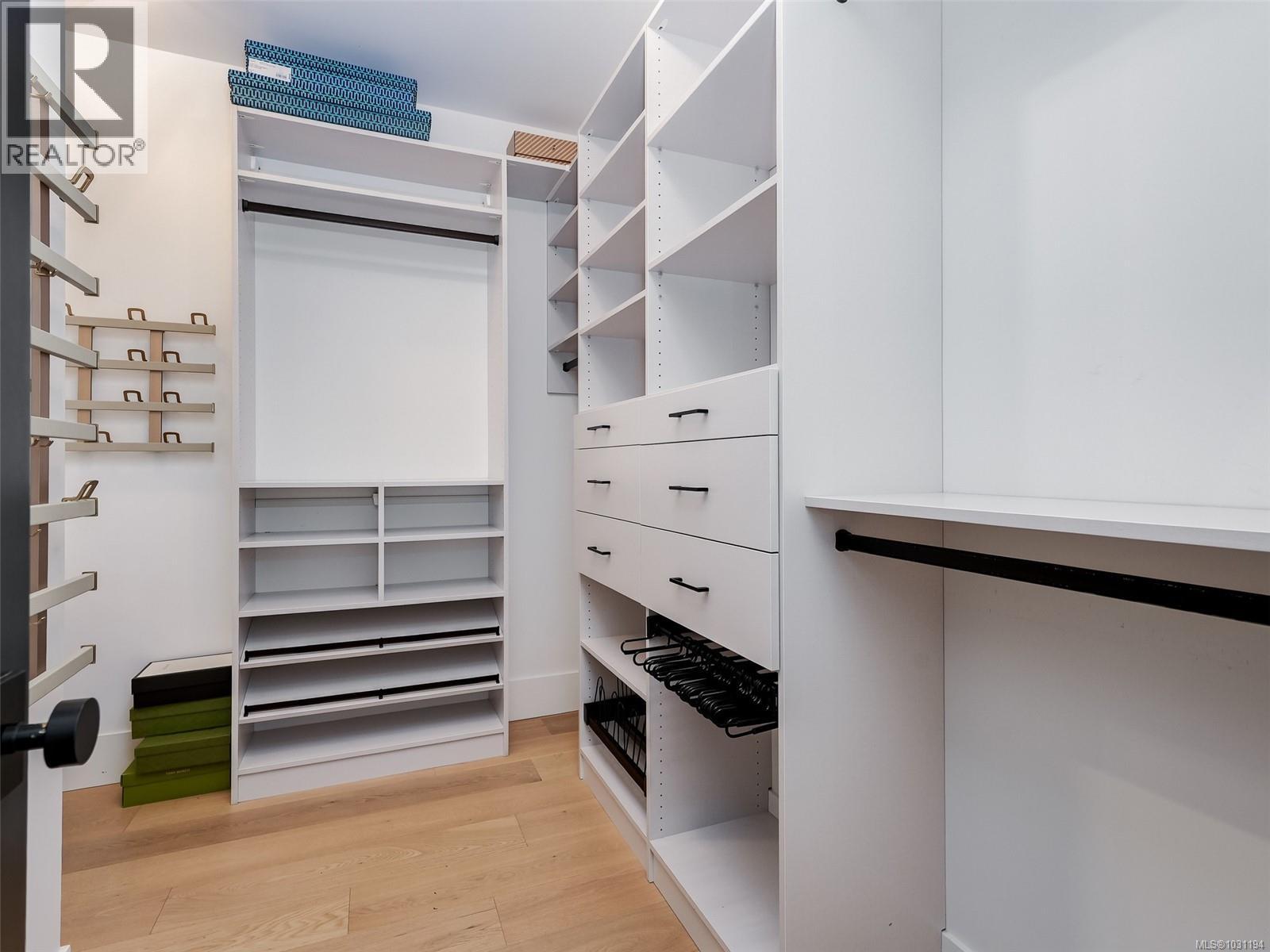 2220 RIVIERA PL - 20