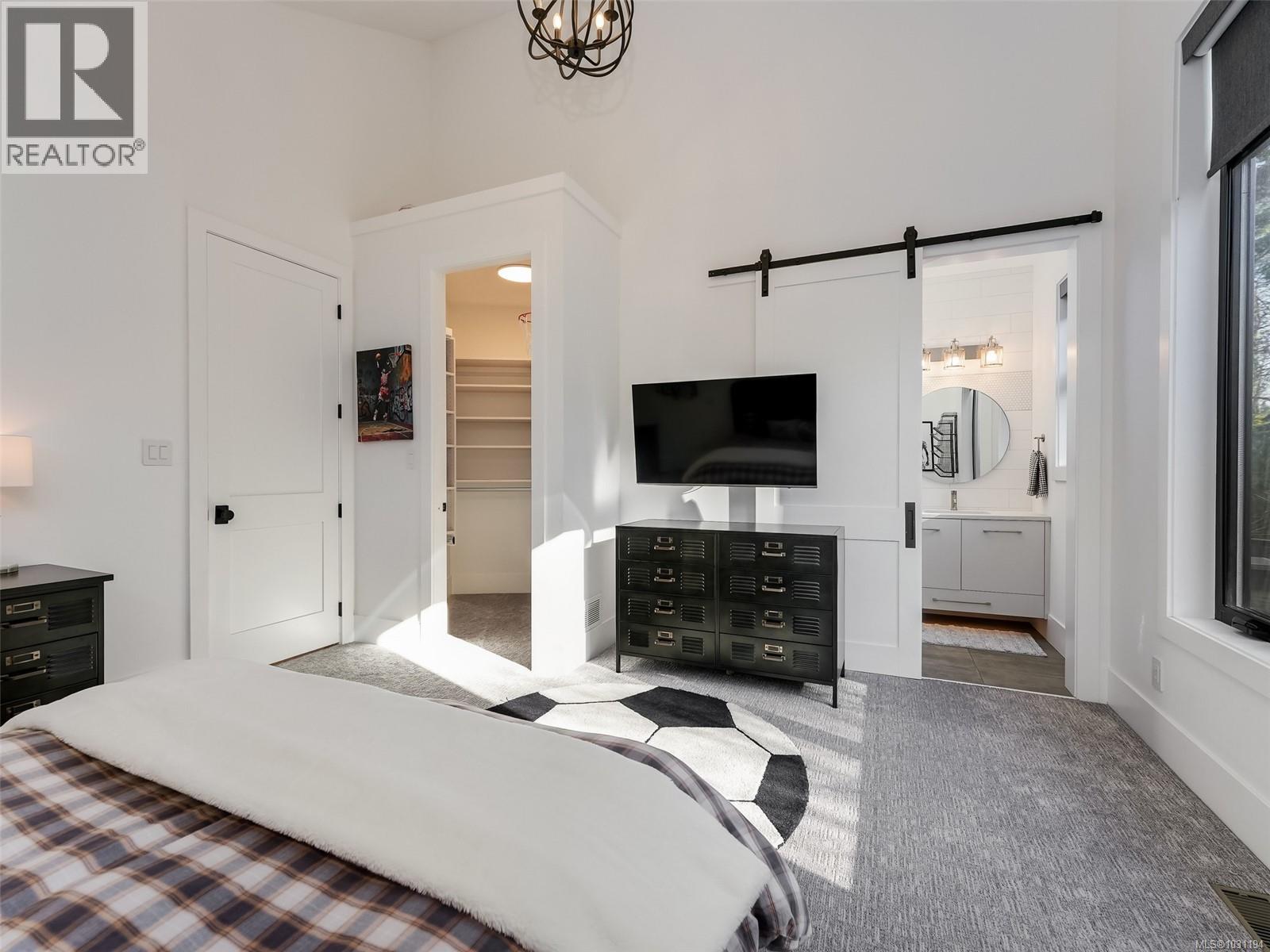 2220 RIVIERA PL - 24