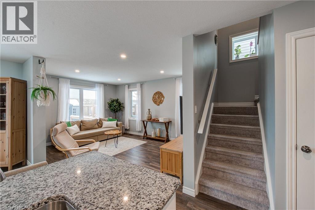 28 MINLER Street Unit# 3, Ingersoll, Ontario, N5C0C9 — Photo 24