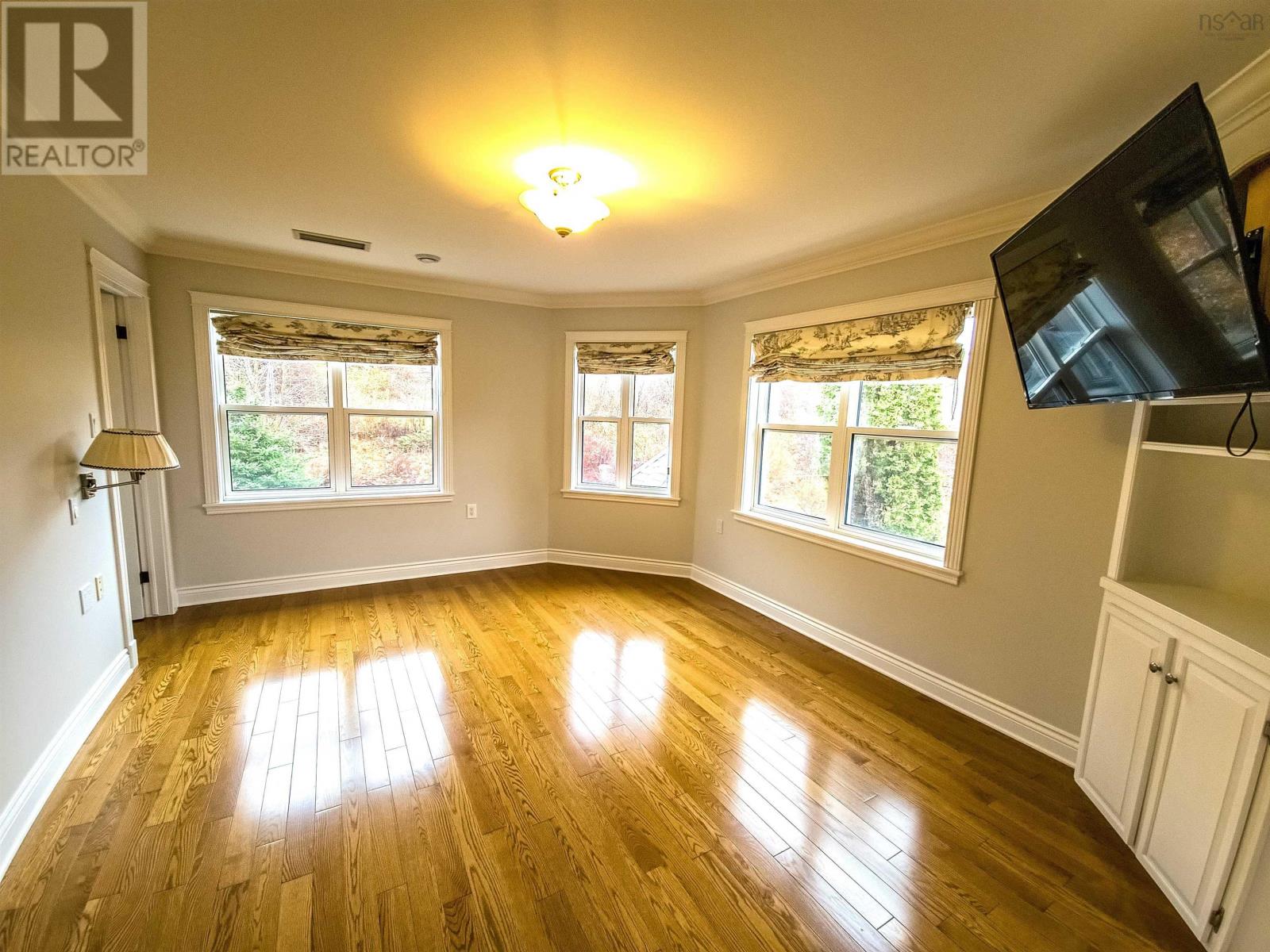 Property 24 of 38 of 17 NICHOLSON COURT