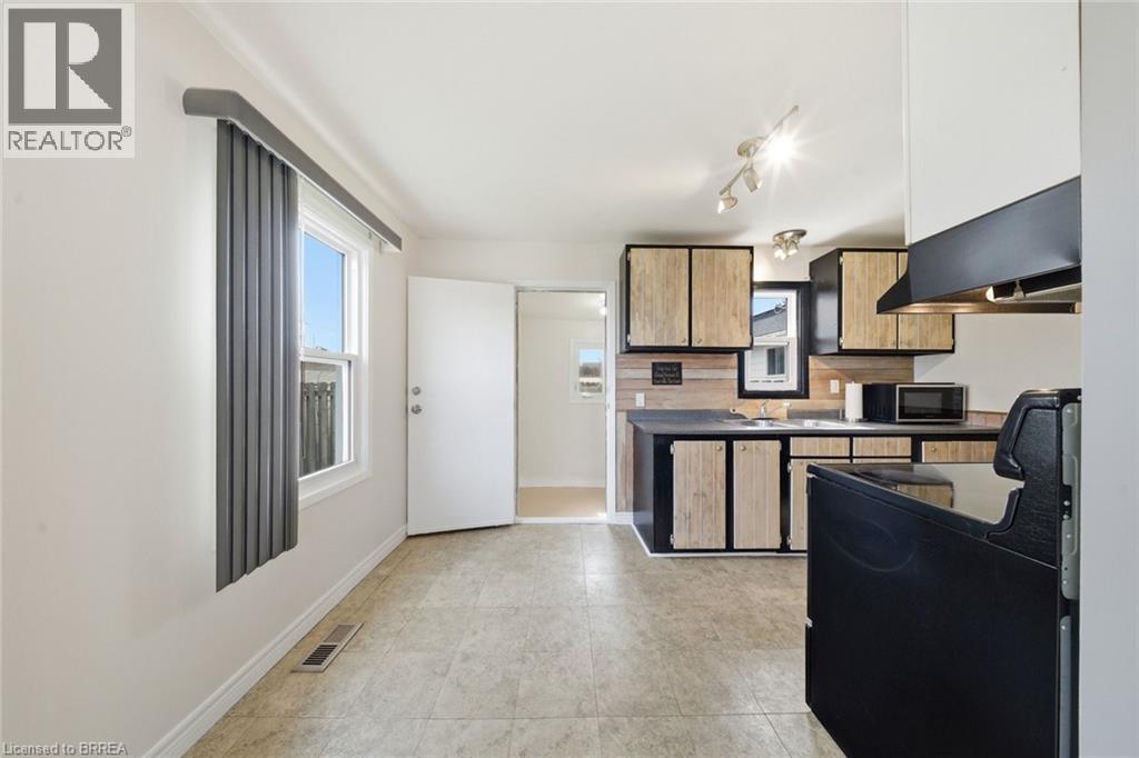 59 LIDA STREET - 9