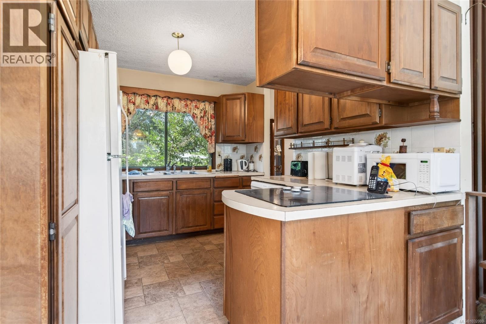 120 SKIPTON CRES - 14