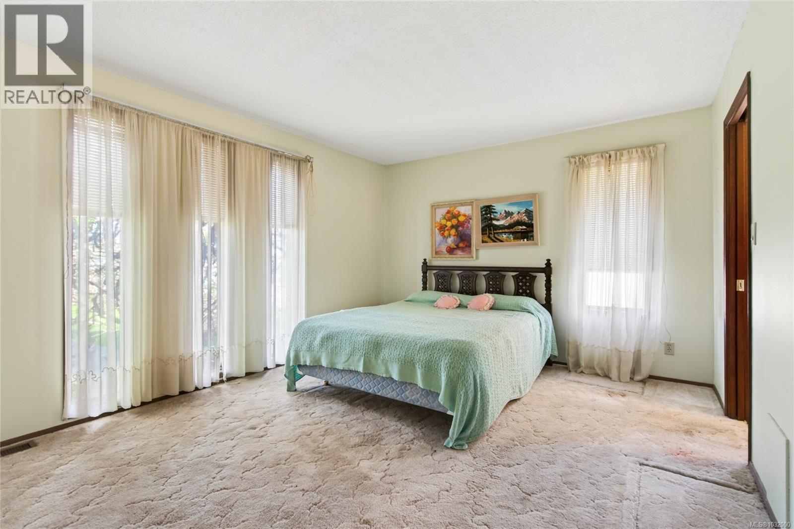 120 SKIPTON CRES - 18