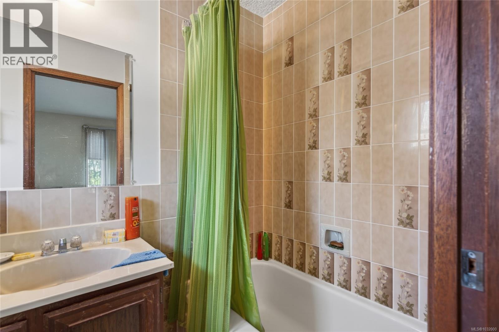 120 SKIPTON CRES - 21