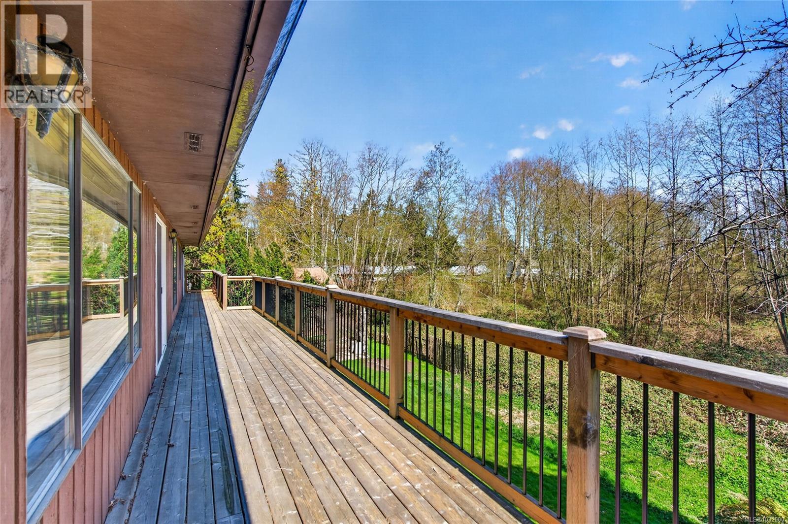 120 SKIPTON CRES - 29