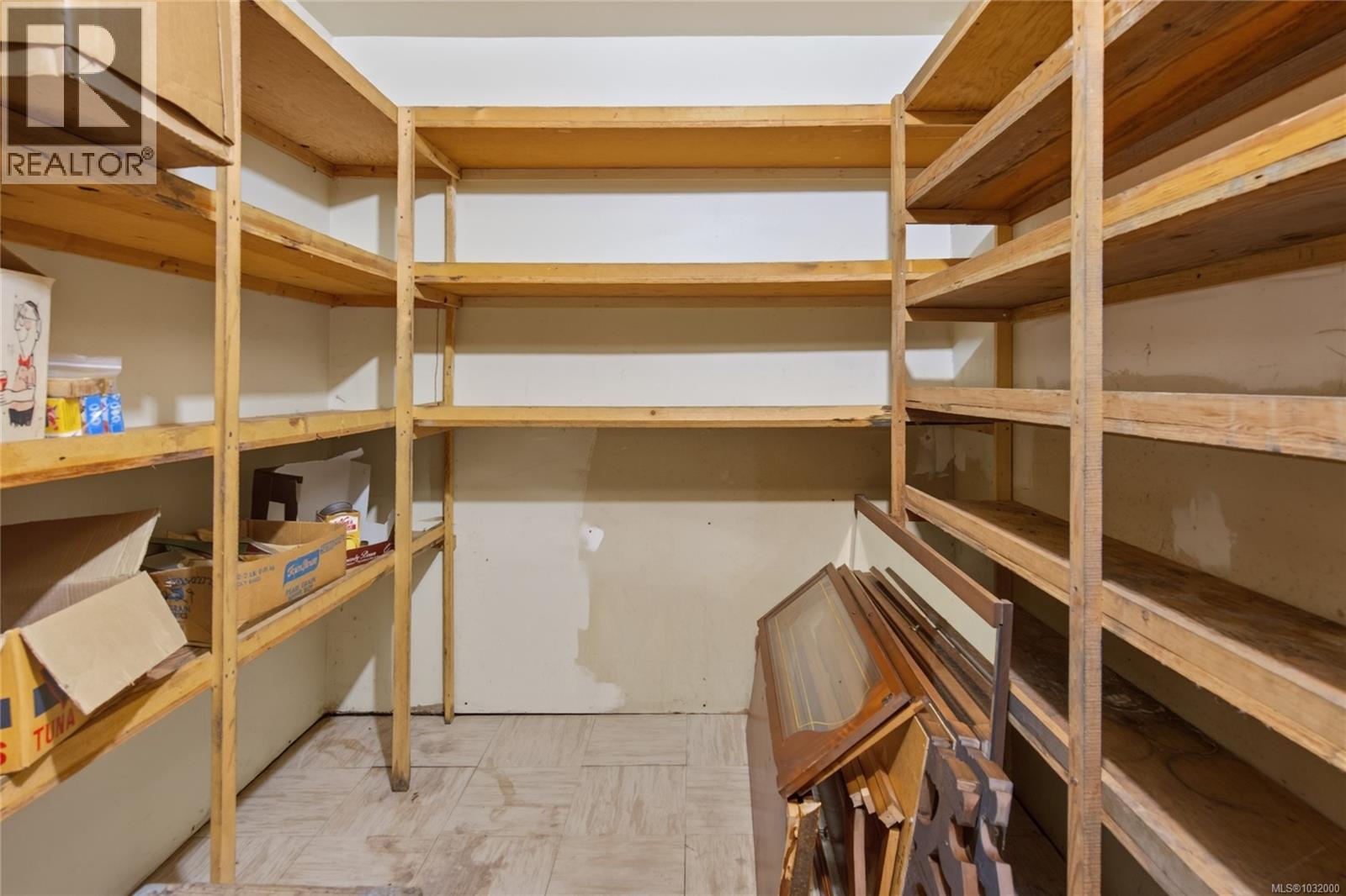 120 SKIPTON CRES - 40